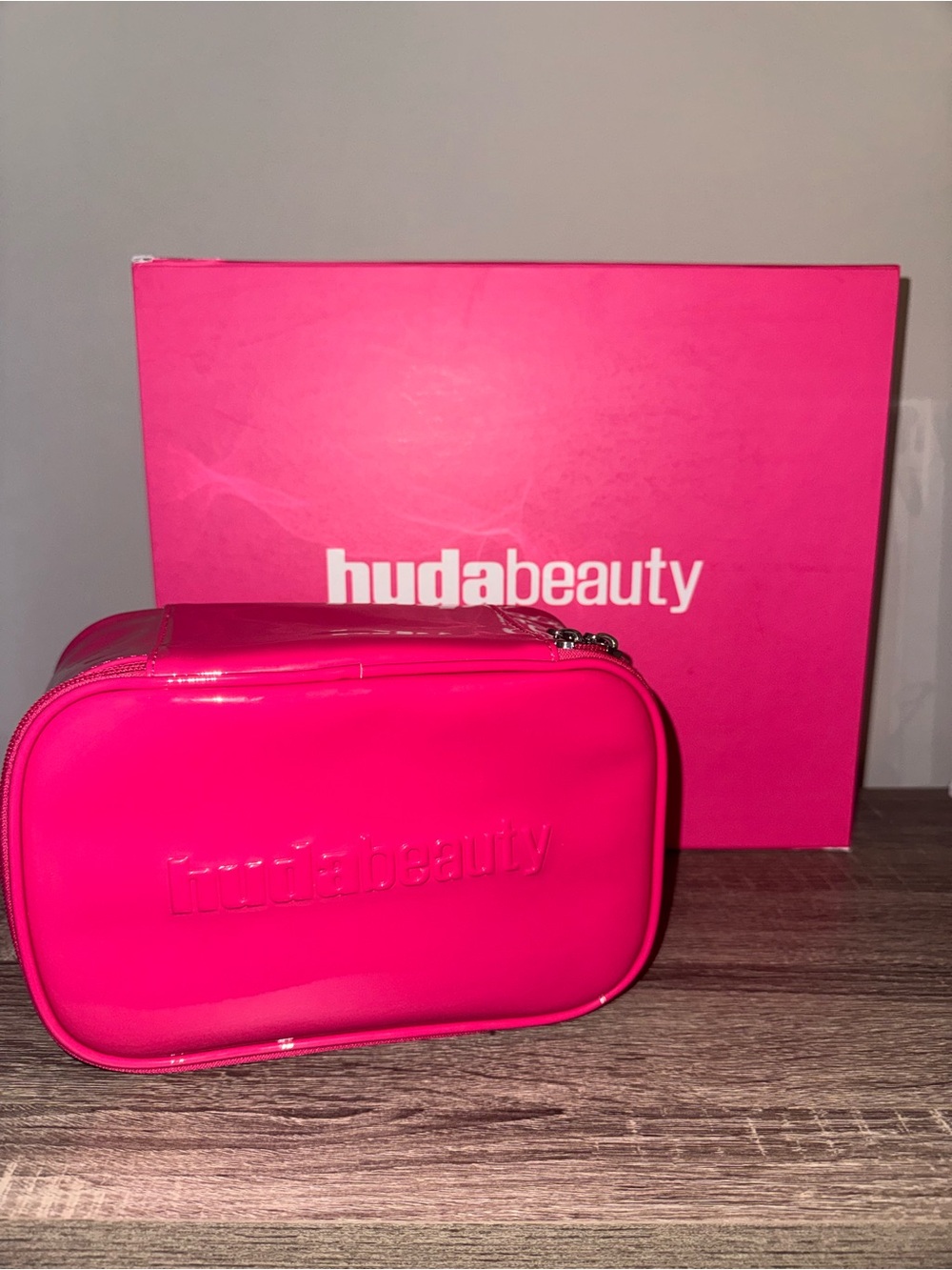 HUDA BEAUTY MAKEUP BAG 💋